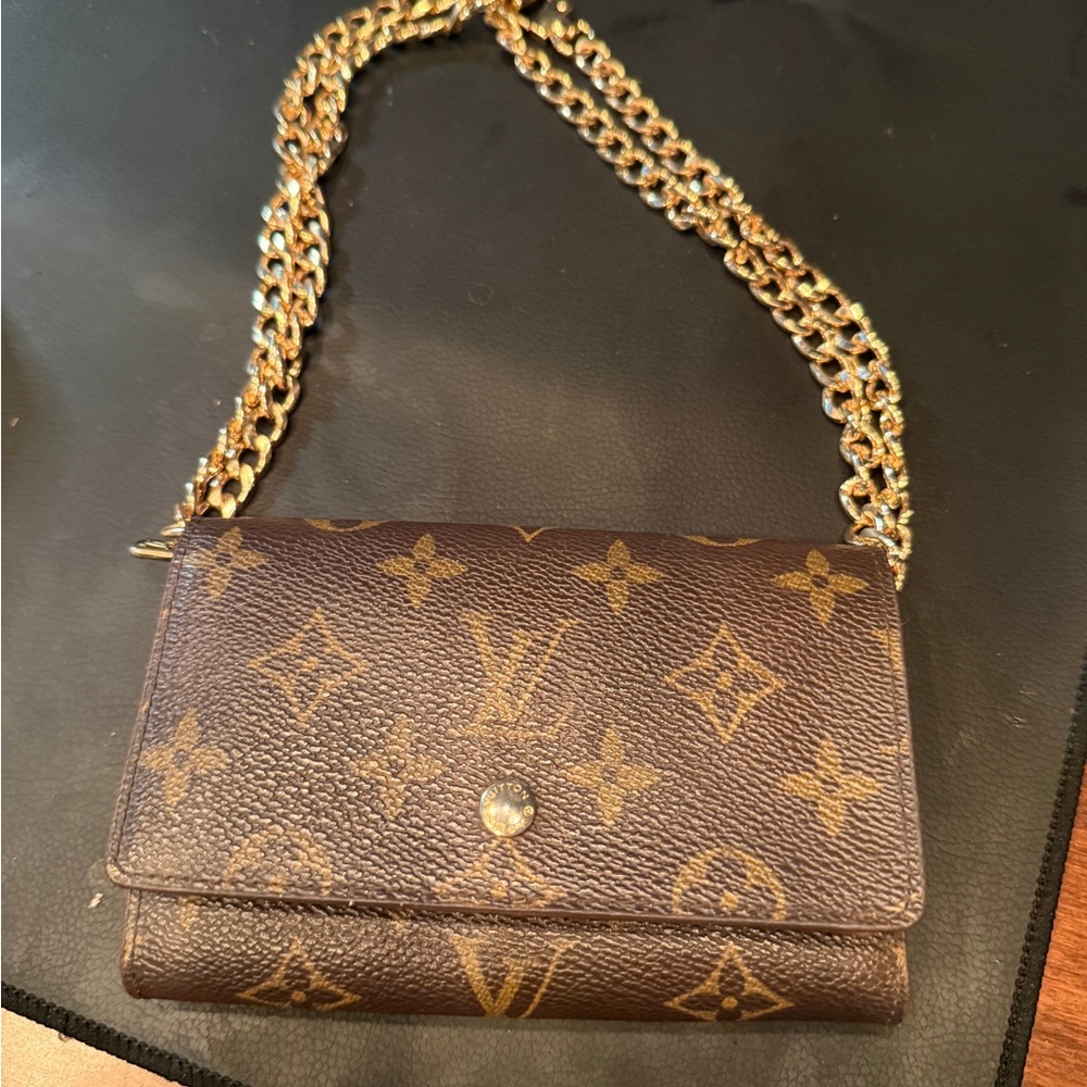 Louis Vuitton Monogram Brown Clutch with Gold Chain